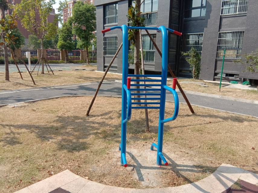 多功能訓(xùn)練器 多功能訓(xùn)練器