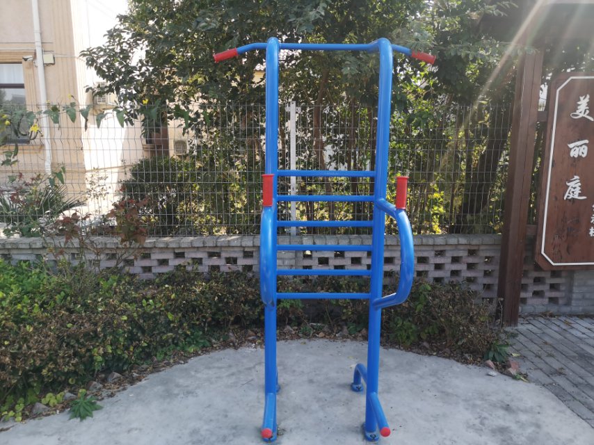 多功能訓(xùn)練器