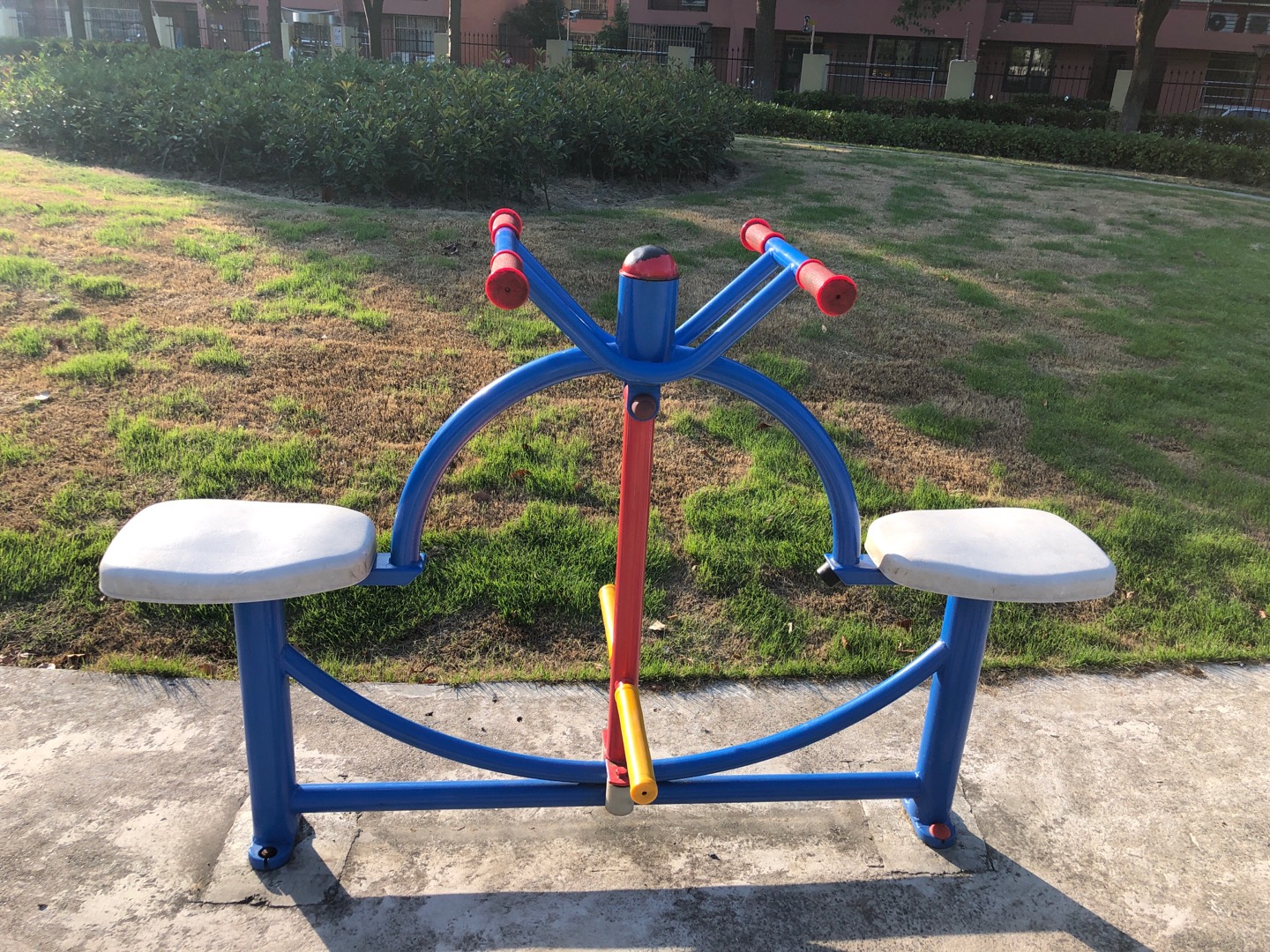 下肢康復(fù)器