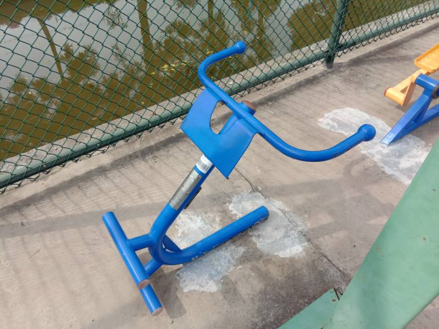 背肌訓練器 背肌訓練器