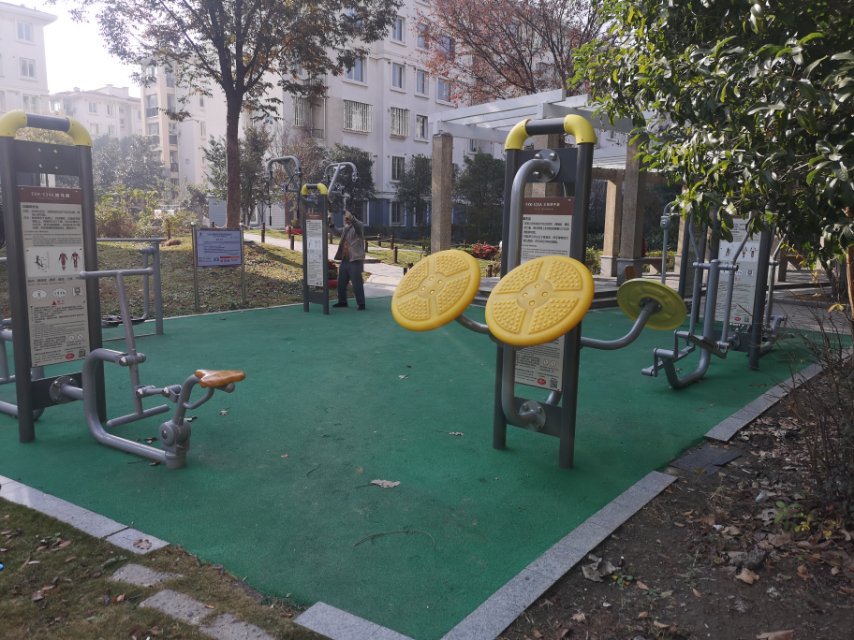三林鎮(zhèn)世博家園市民益智健身點(diǎn)1