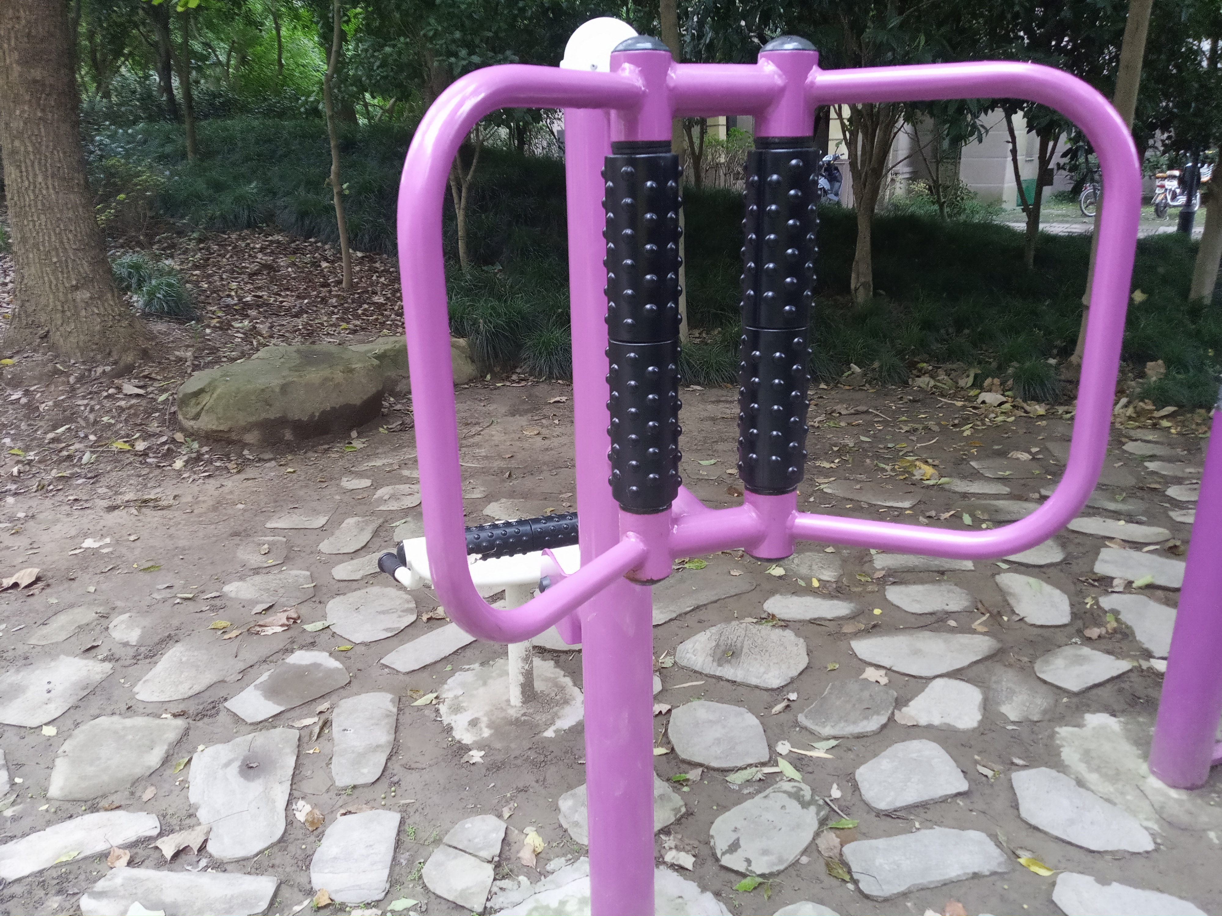 坐式腰背按摩器 坐式腰背按摩器