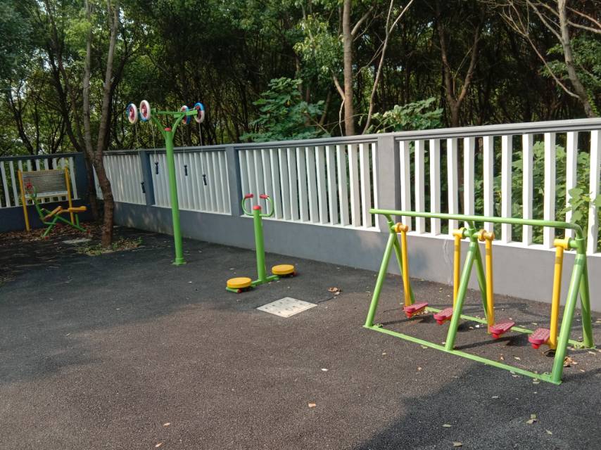 大裕村社區(qū)服務(wù)中心健身點(diǎn)