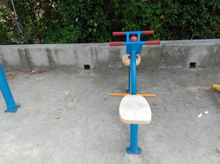 雙人蹬腿器 雙人蹬腿器