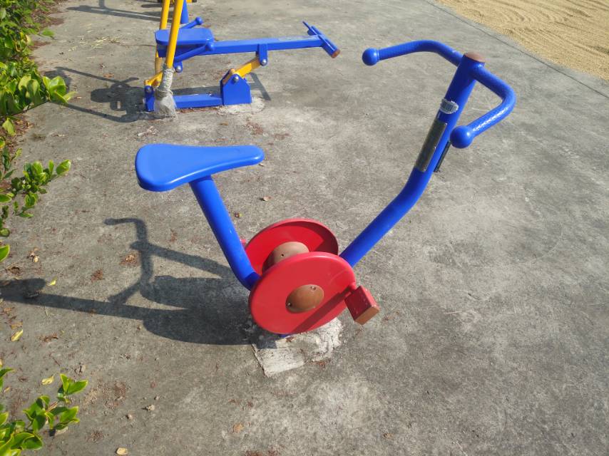 直立健身車 直立健身車