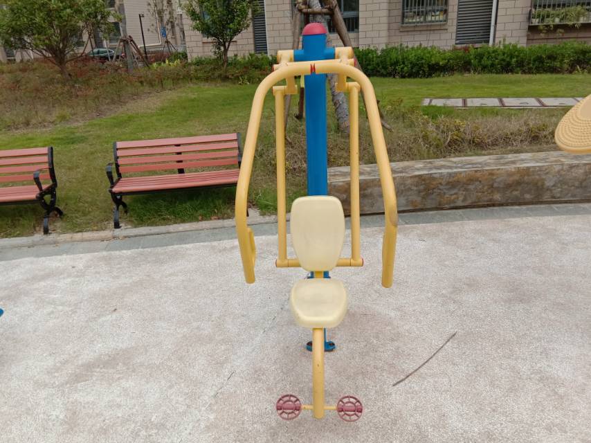 自重推胸器 自重推胸器