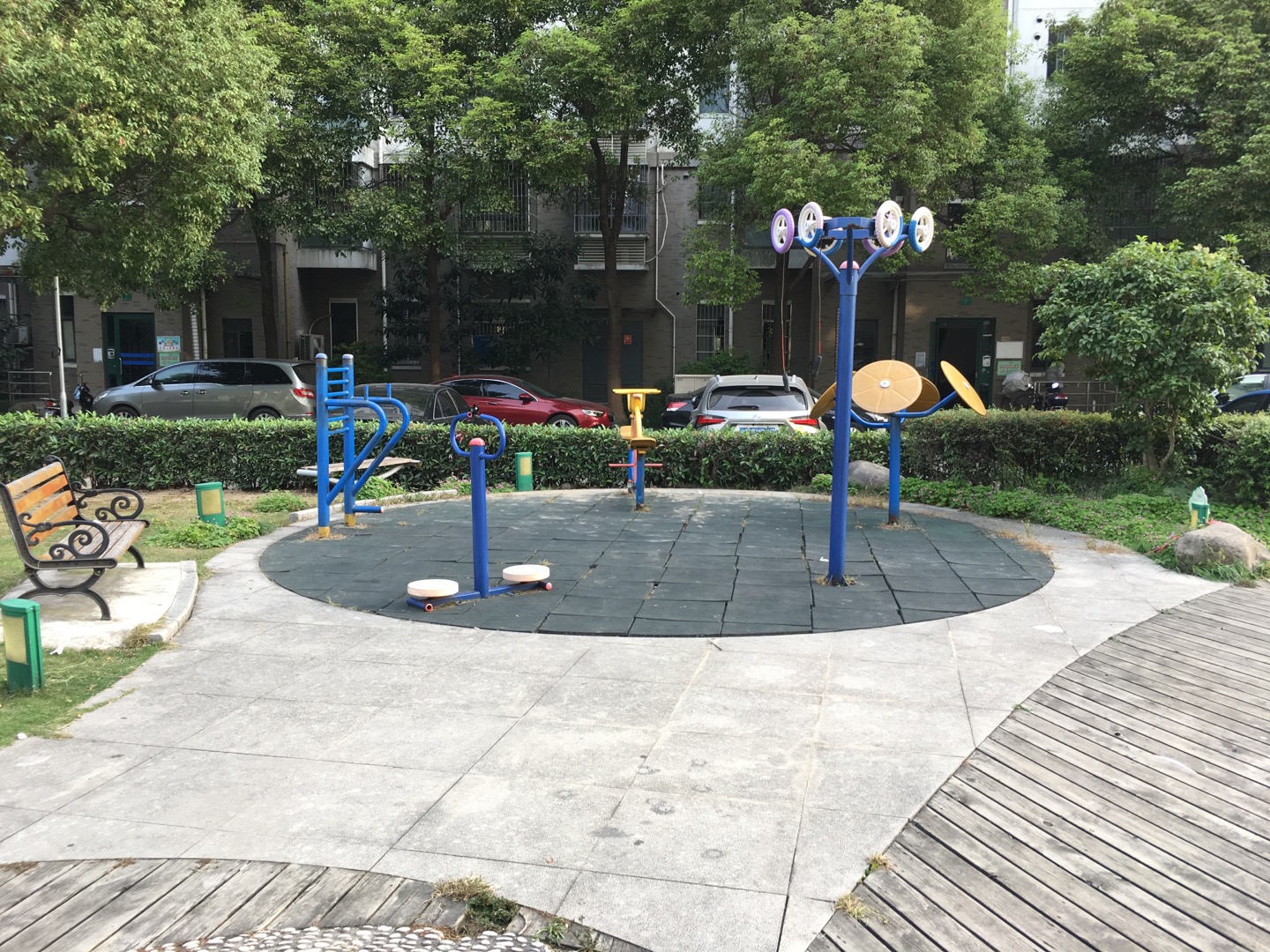 清峪社區(qū)健身苑點(diǎn)（2）