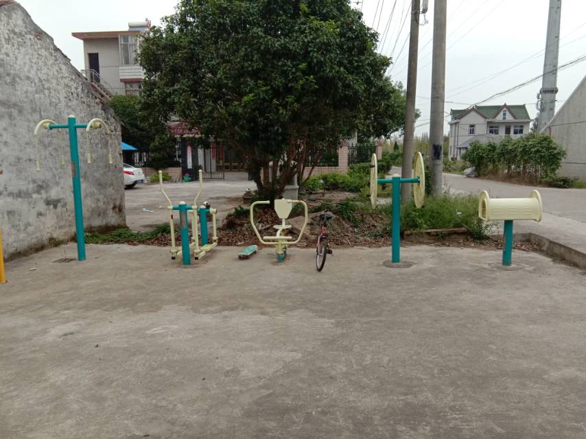 堡鎮(zhèn)米行村8隊(duì)健身點(diǎn)