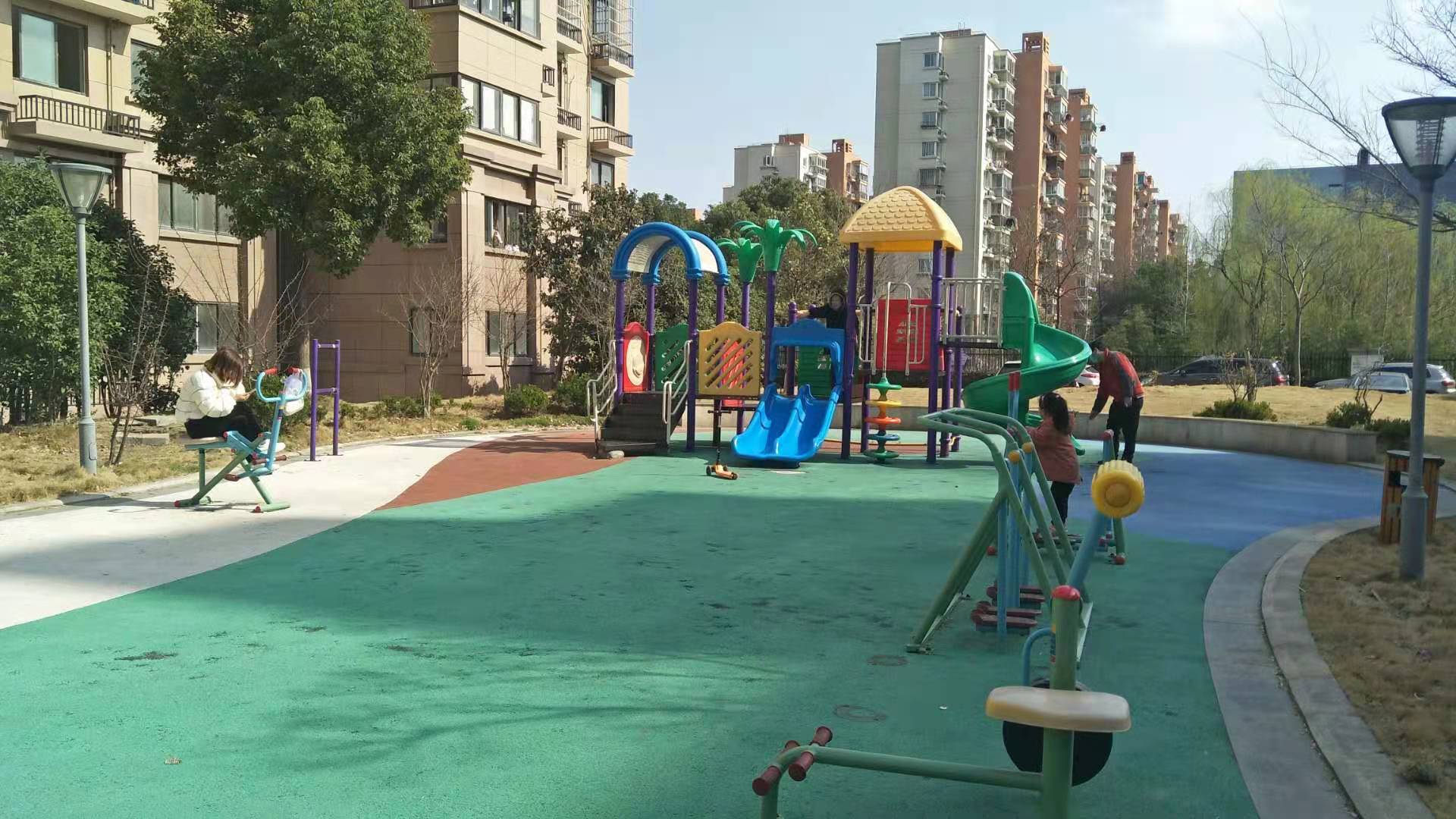 君蓮宏潤(rùn)麗苑小區(qū)健身點(diǎn)B 君蓮宏潤(rùn)麗苑小區(qū)健身點(diǎn)B