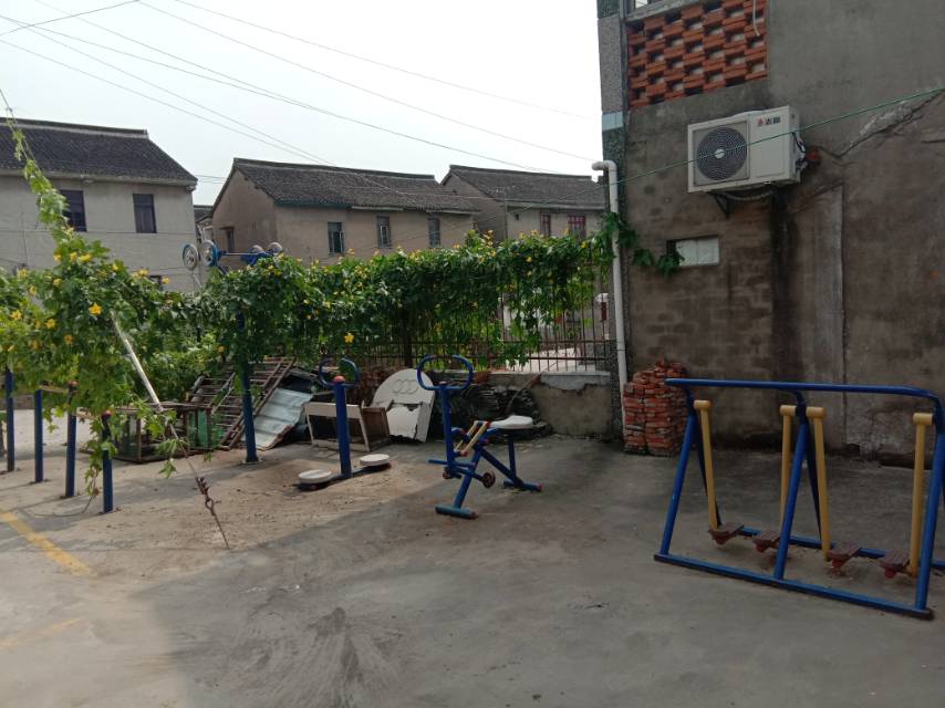 勞動(dòng)村長(zhǎng)塘健身點(diǎn)