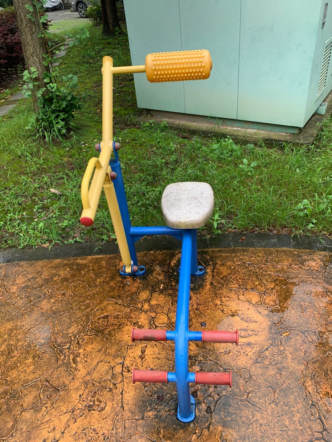 腹背鍛煉器 腹背鍛煉器