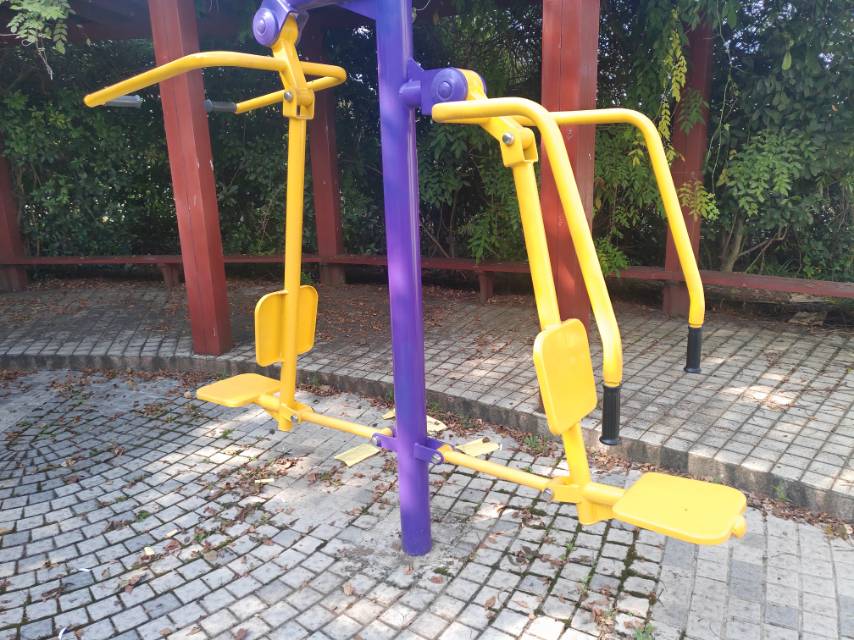 坐推坐拉器 坐推坐拉器