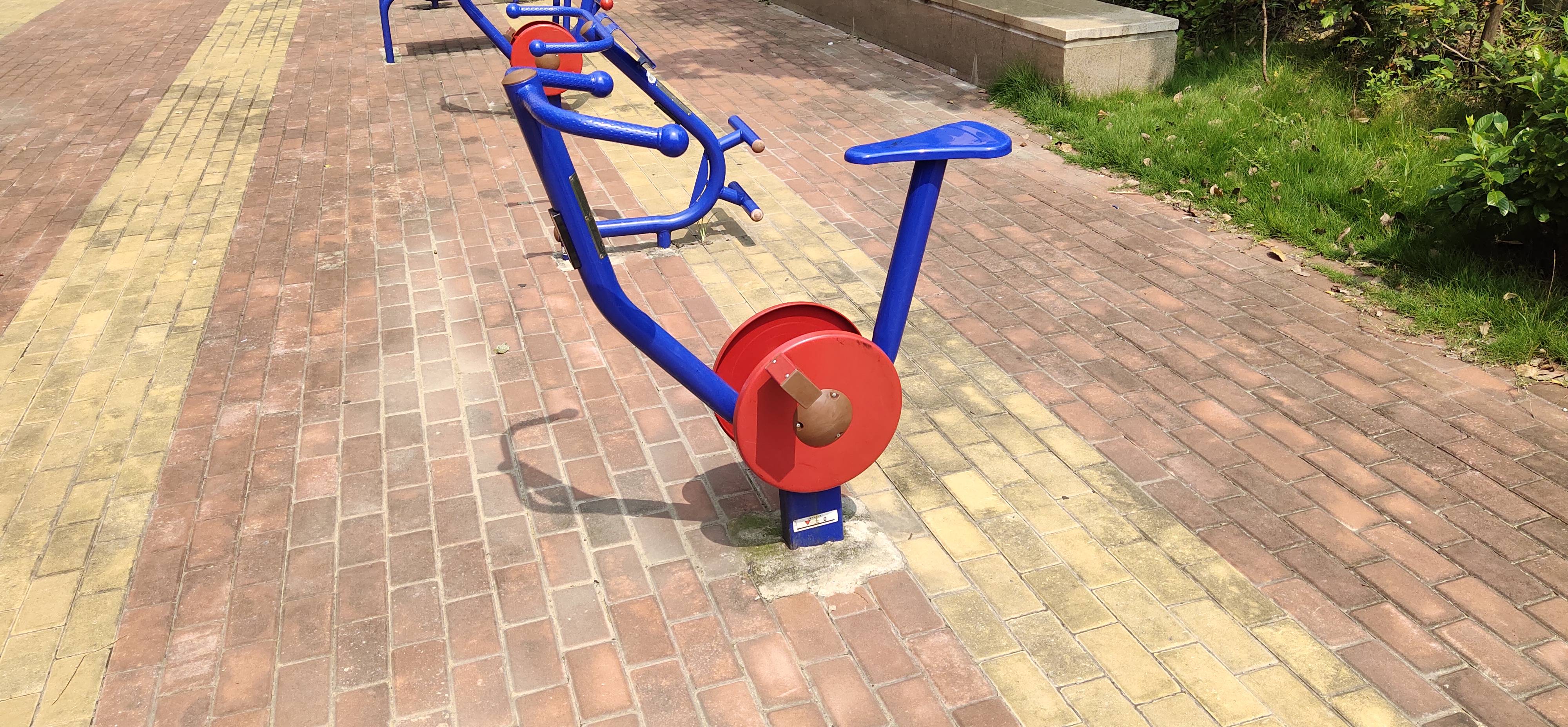 直立健身車 直立健身車