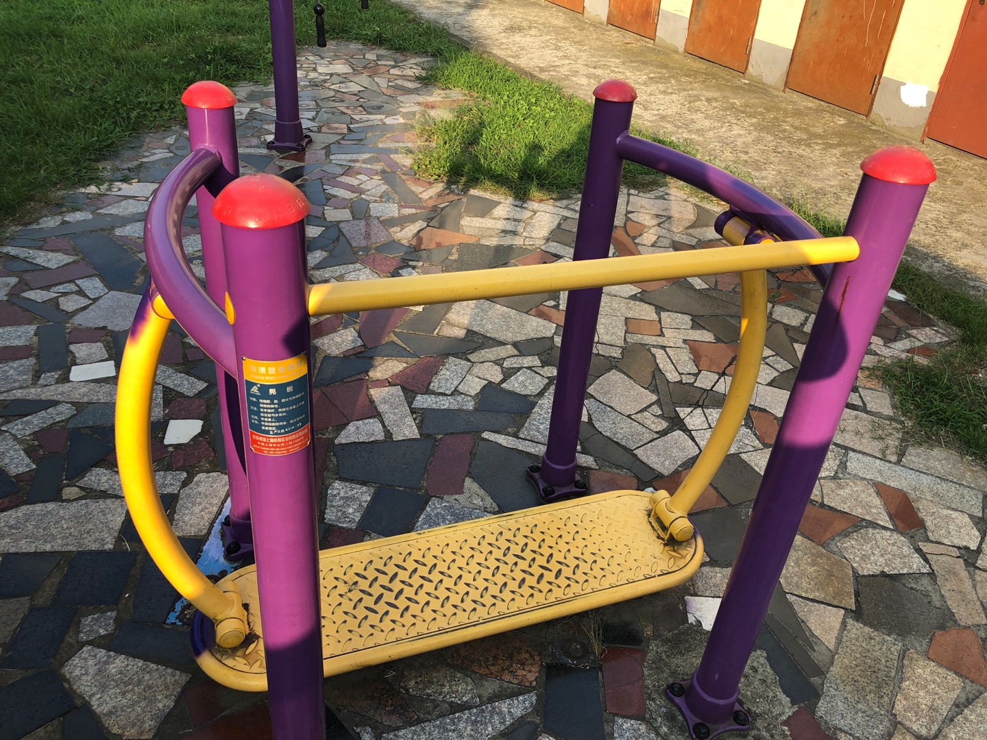 晃板健身器 晃板健身器