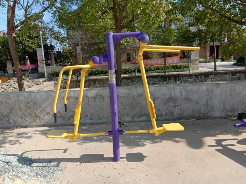 坐推坐拉器 坐推坐拉器