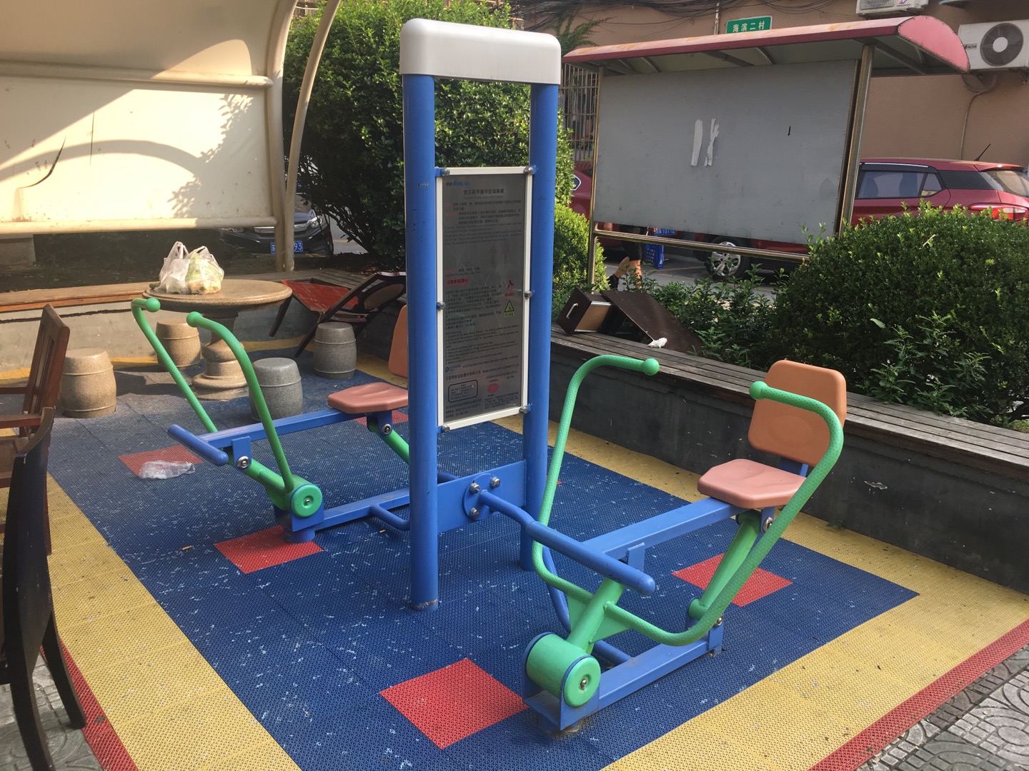 雙立柱平推平拉訓(xùn)練器 雙立柱平推平拉訓(xùn)練器