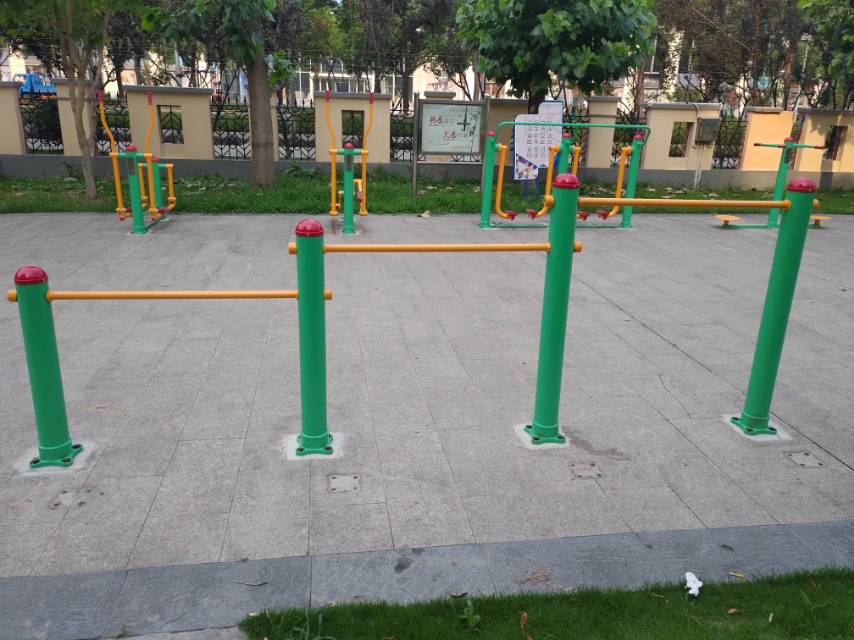 多聯(lián)壓腿架 多聯(lián)壓腿架