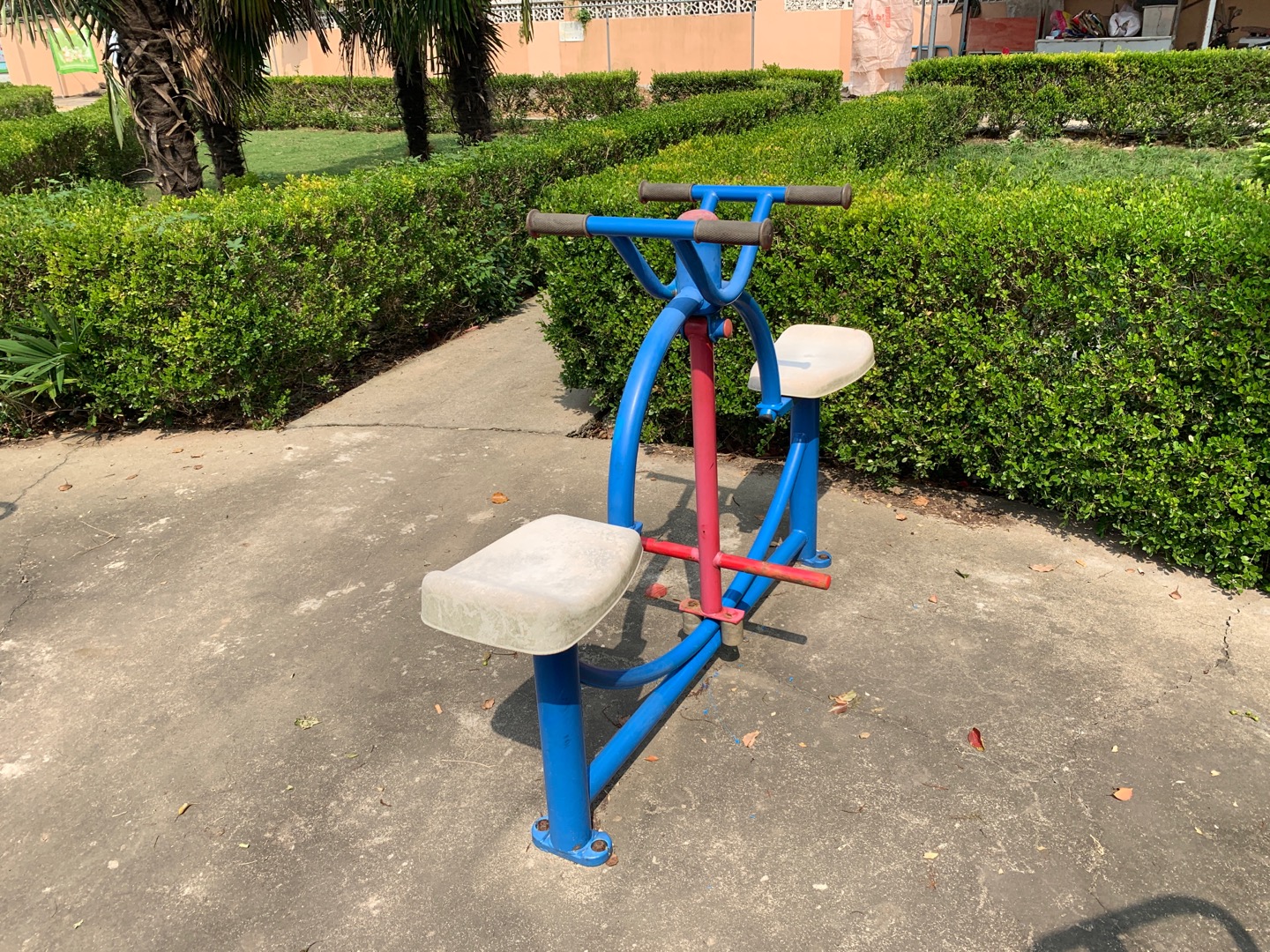 下肢康復(fù)器