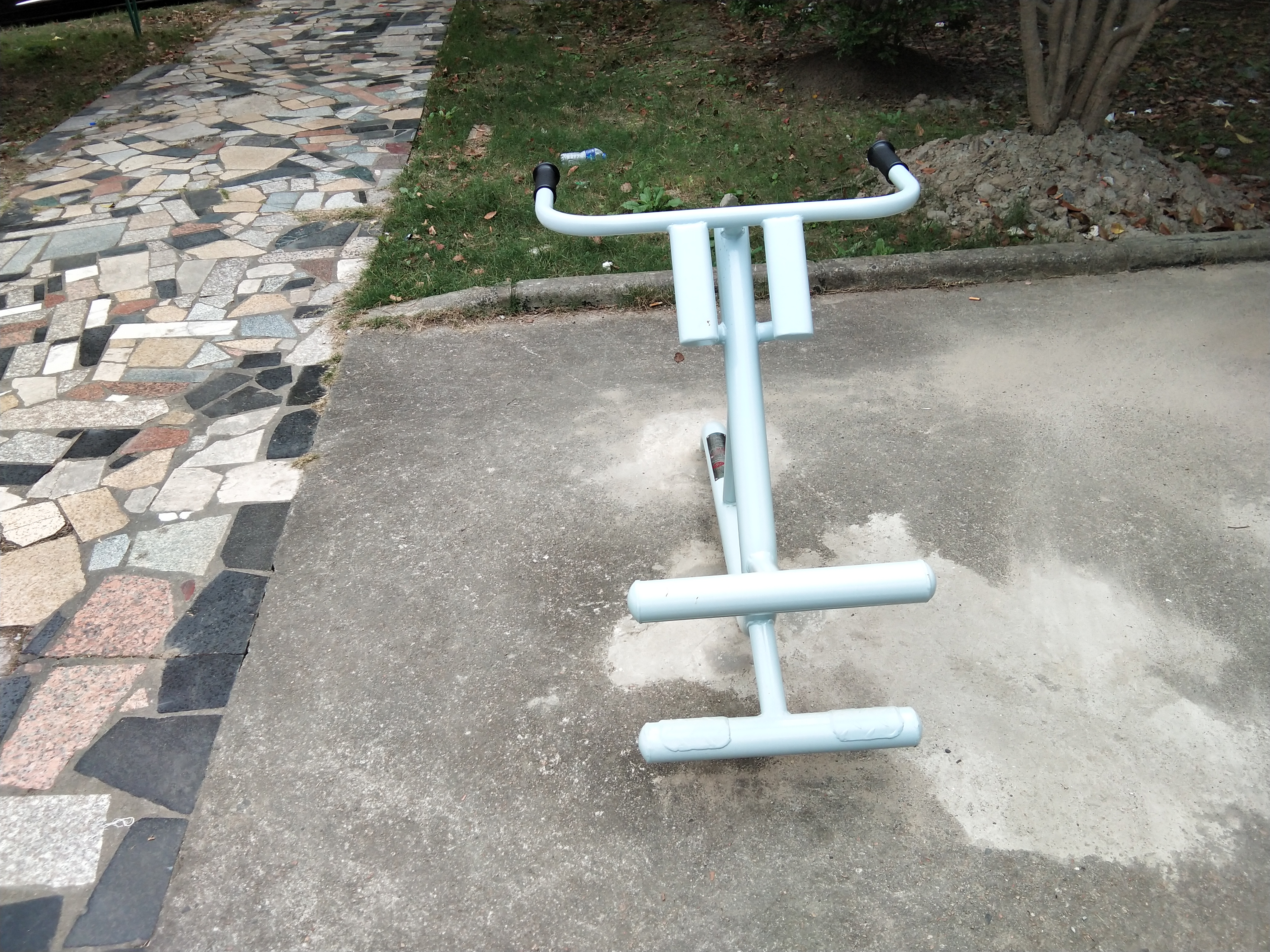 腹背訓(xùn)練器