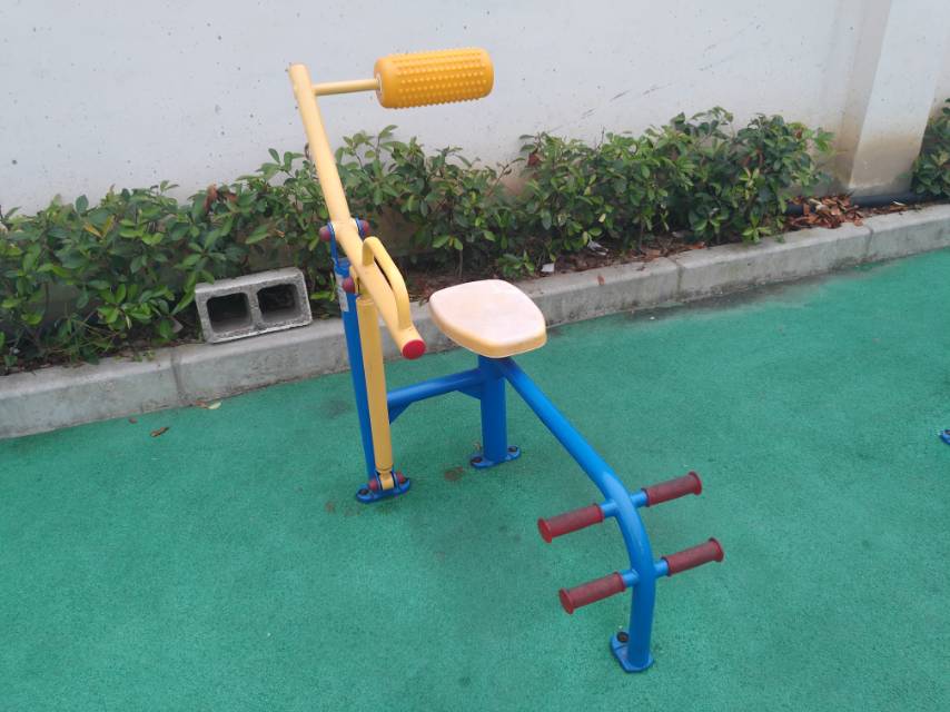 腹背鍛煉器 腹背鍛煉器