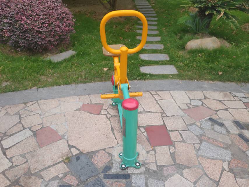 騎馬機(jī) 騎馬機(jī)