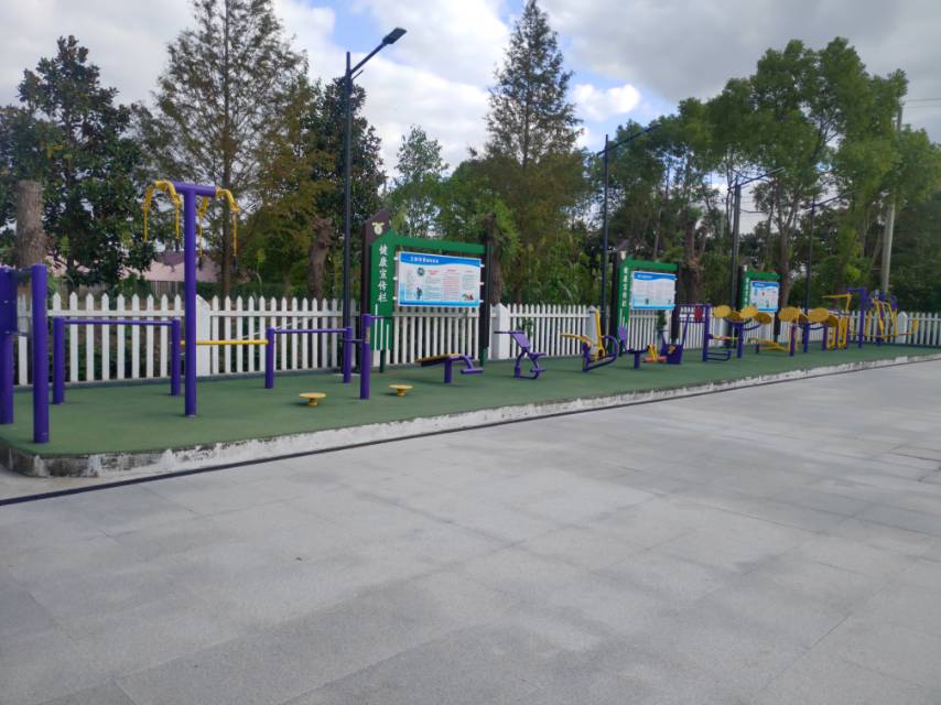 豎新鎮(zhèn)富民村健身點(diǎn)