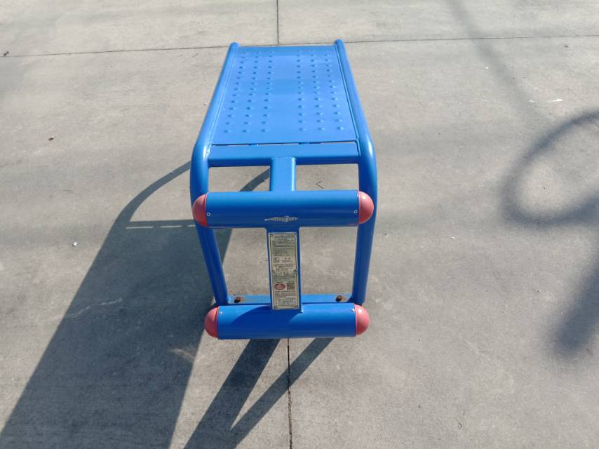 仰臥起坐板 仰臥起坐板