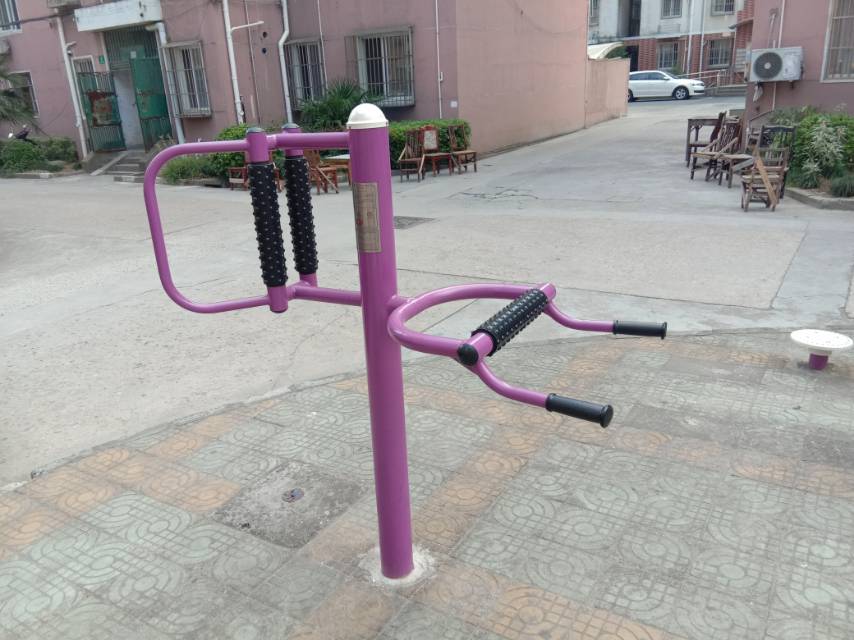 腰背按摩器 腰背按摩器