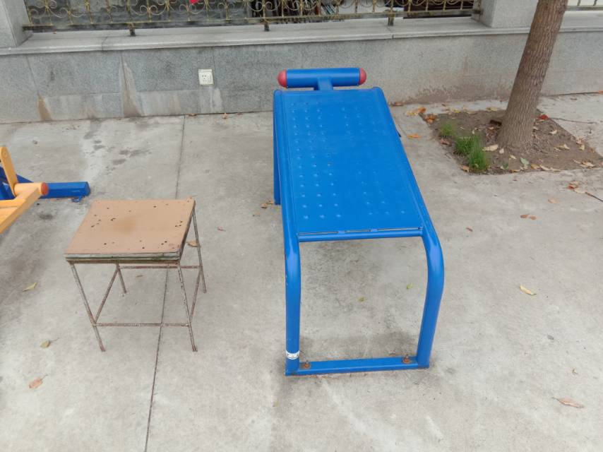 仰臥起坐板 仰臥起坐板