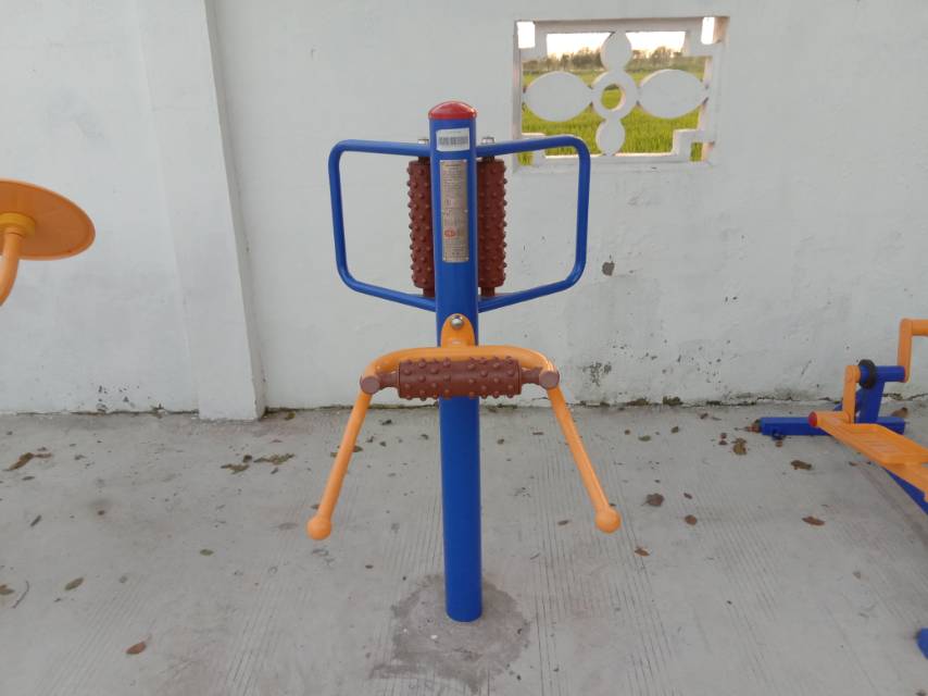 腰背按摩器 腰背按摩器