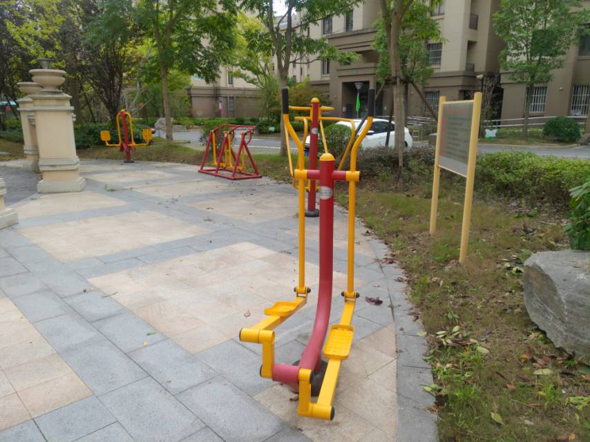 金日居委西苑健身點(diǎn)2