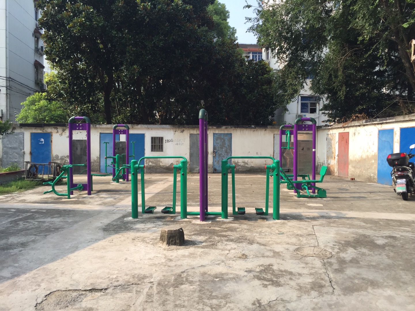 寶宜小區(qū)健身點