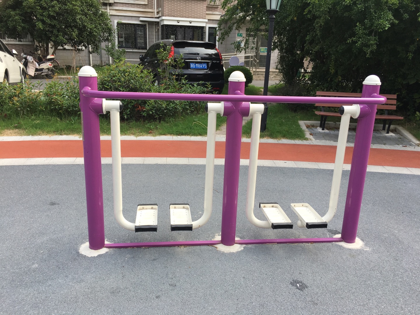 雙立柱太空漫步器 雙立柱太空漫步器