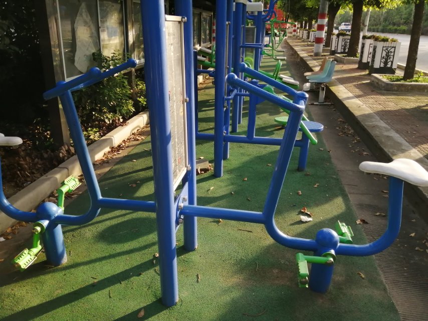 雙立柱健身車 雙立柱健身車