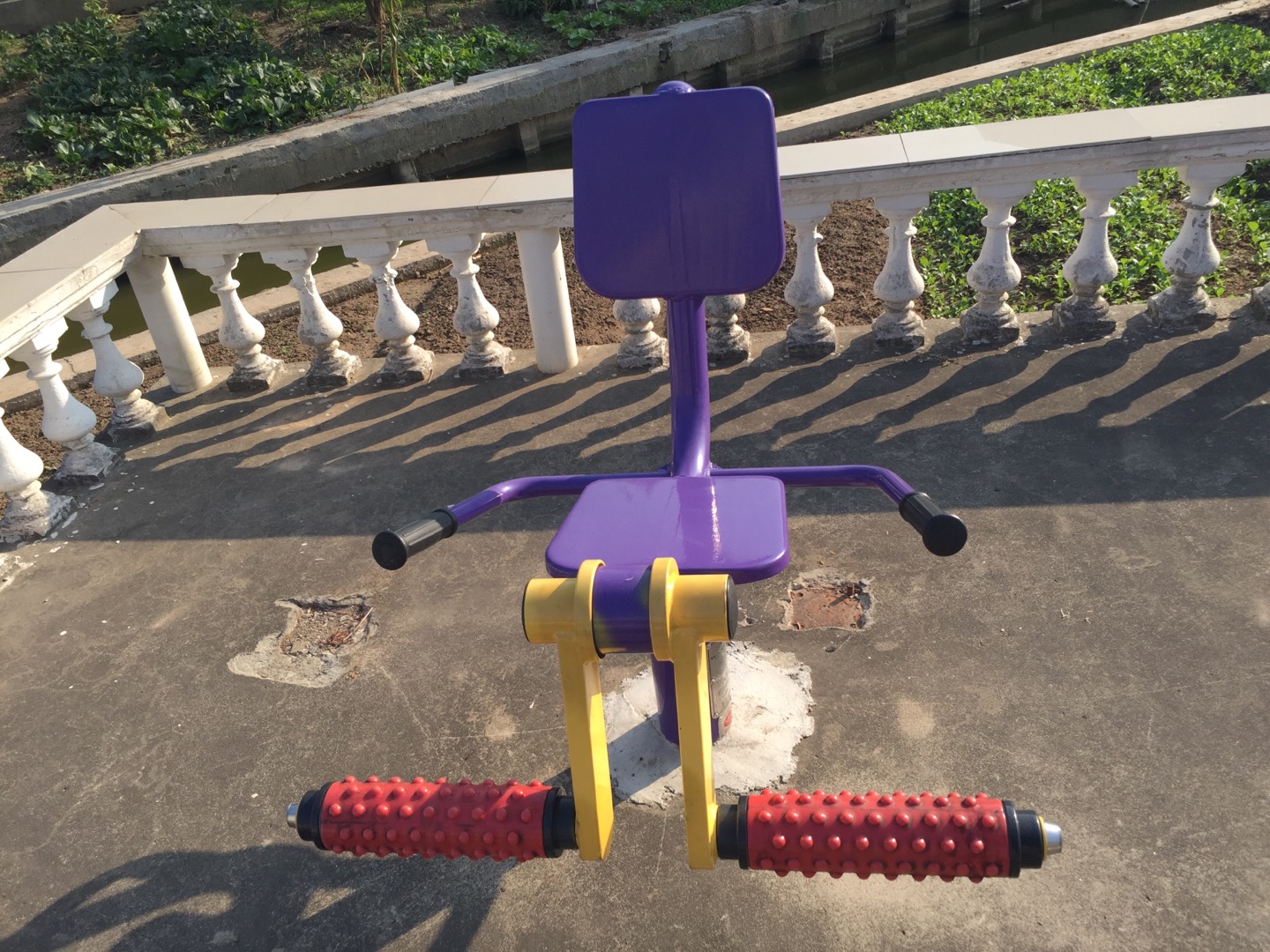 膝關(guān)節(jié)訓(xùn)練器 膝關(guān)節(jié)訓(xùn)練器