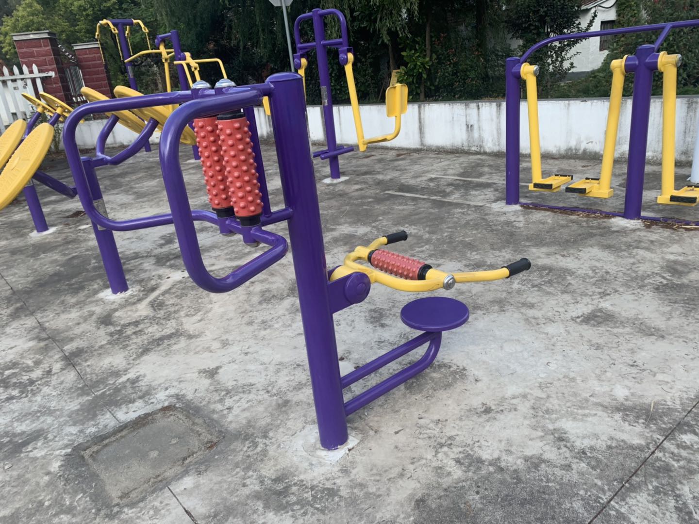 腰背按摩器 腰背按摩器