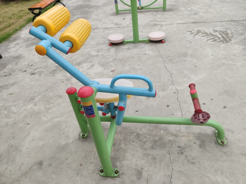 腹背鍛煉器 腹背鍛煉器