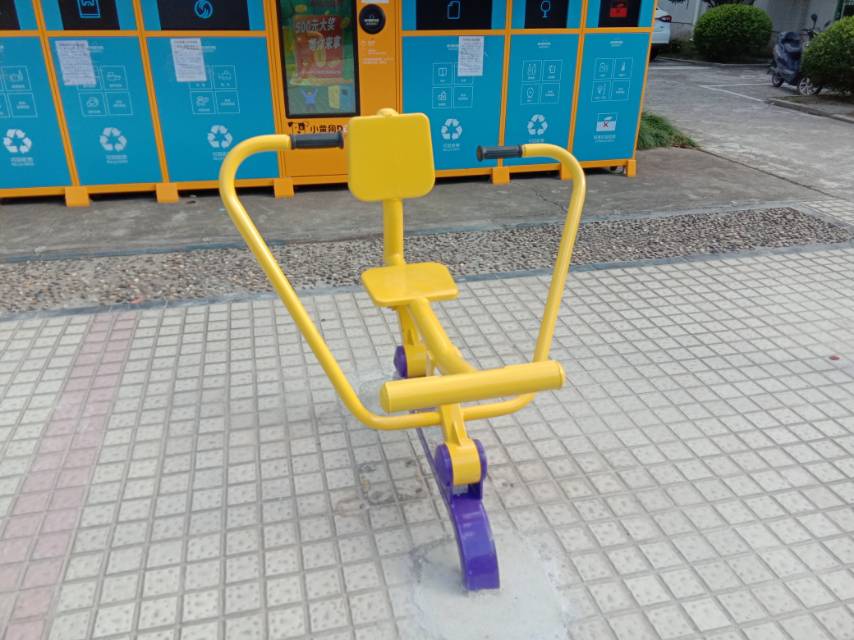 自重式平推訓練器 自重式平推訓練器