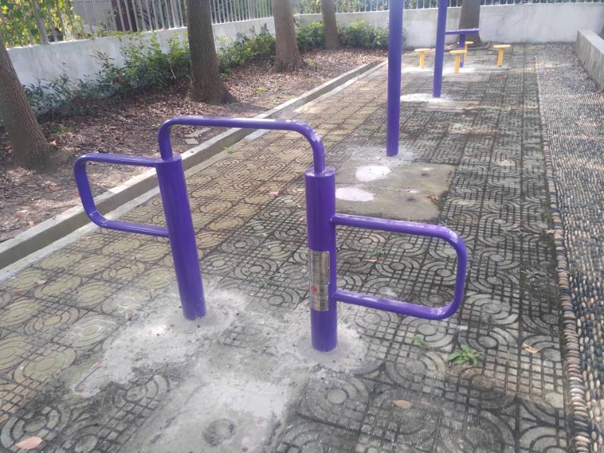 彈振壓腿器 彈振壓腿器