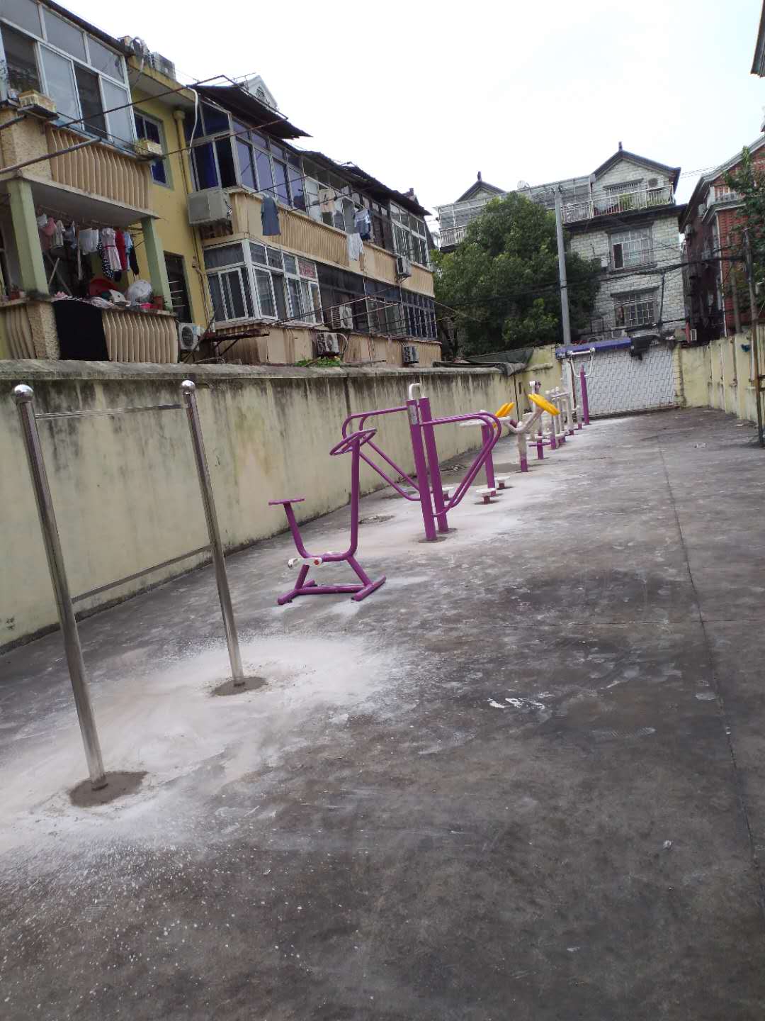閔行區(qū)華漕鎮(zhèn)紀(jì)王居委紀(jì)源路健身點(diǎn) 閔行區(qū)華漕鎮(zhèn)紀(jì)王居委紀(jì)源路健身點(diǎn)