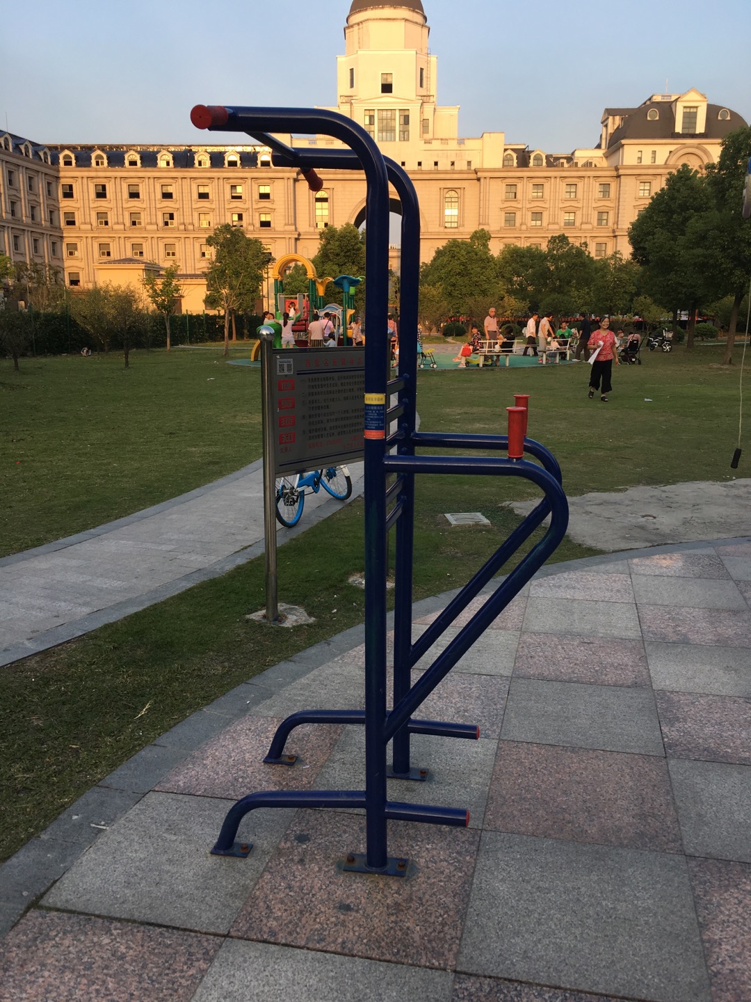 多功能鍛煉器 多功能鍛煉器