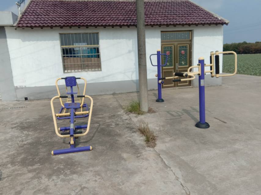 堡鎮(zhèn)財(cái)貿(mào)村10隊(duì)倉(cāng)庫(kù)健身點(diǎn)