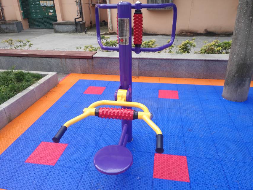 腰背按摩器 腰背按摩器