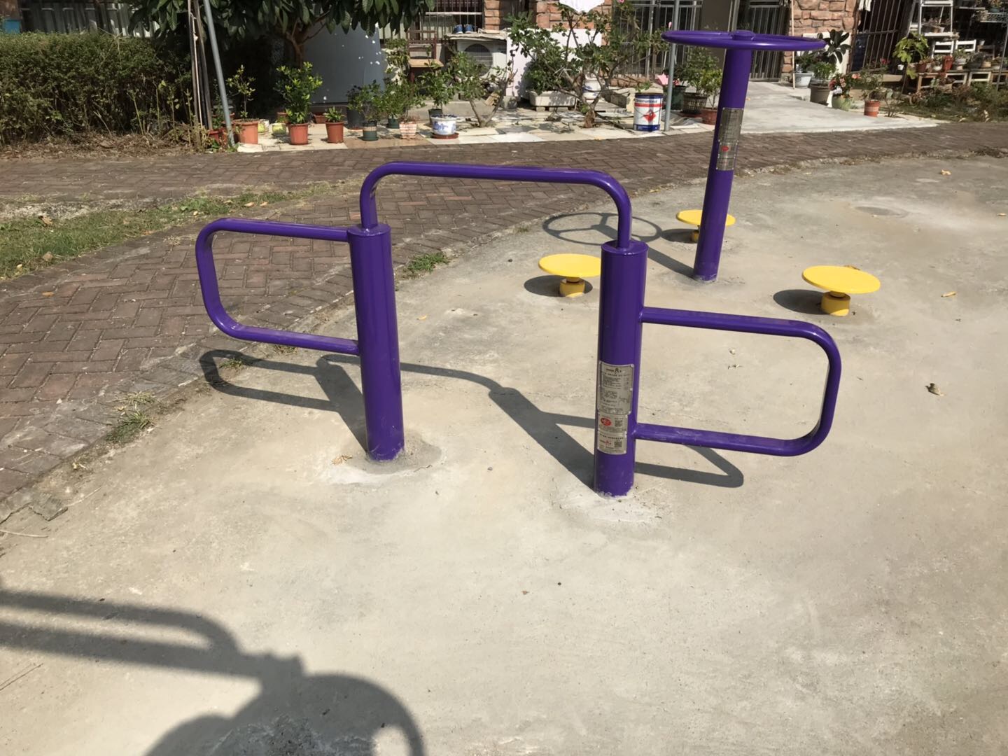 彈振壓腿器 彈振壓腿器