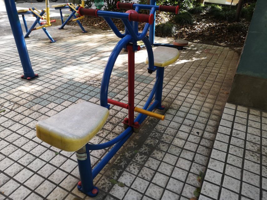 下肢康復(fù)器