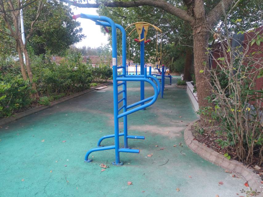 多功能訓(xùn)練器 多功能訓(xùn)練器