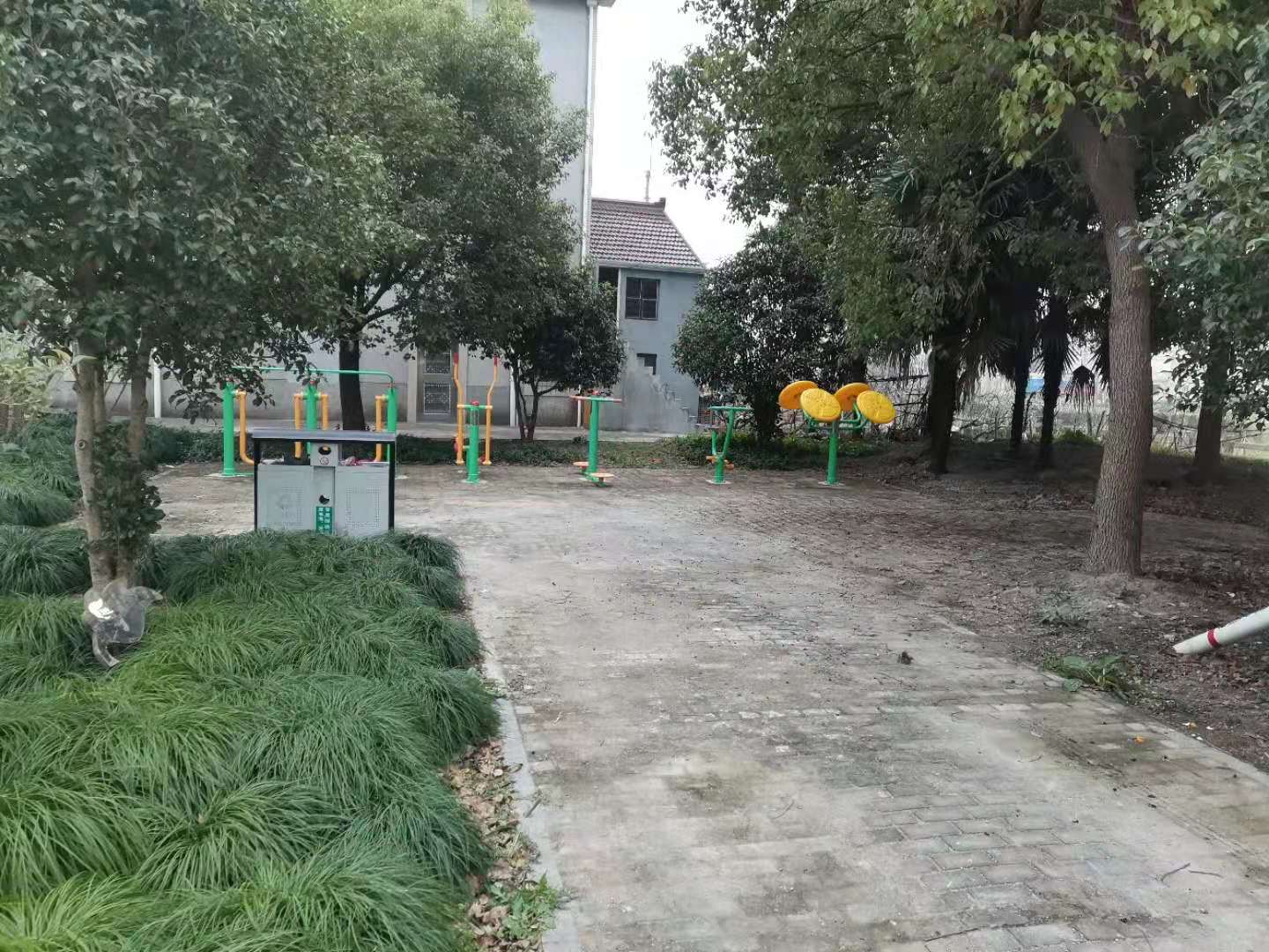 旗桿村十四組健身點(diǎn) 旗桿村十四組健身點(diǎn)