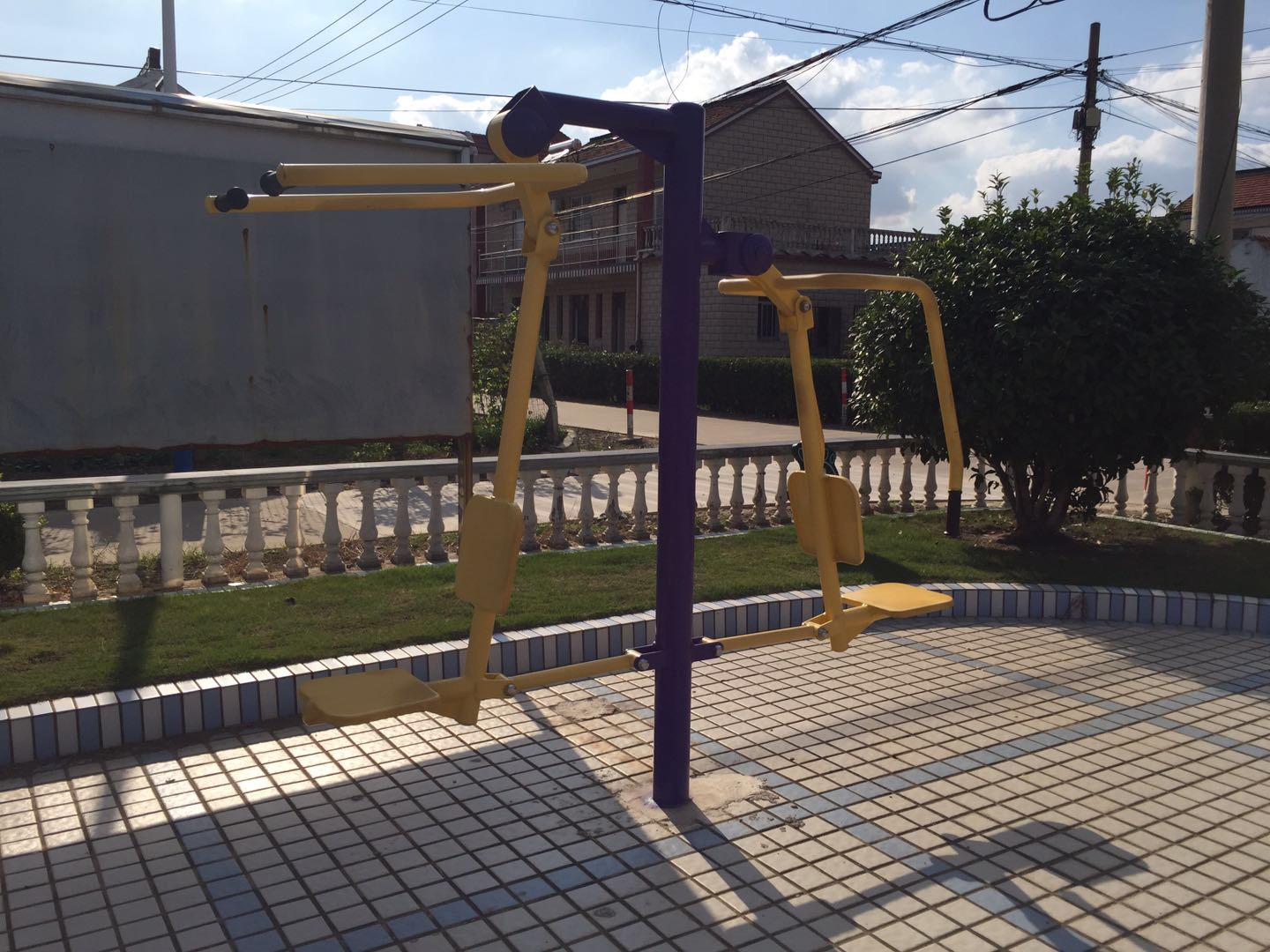 坐推坐拉器 坐推坐拉器