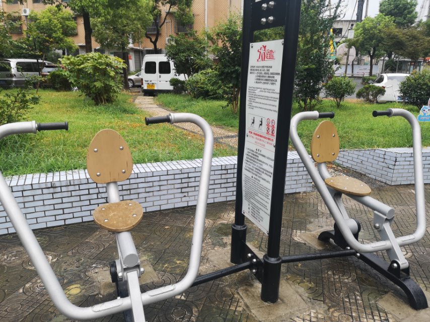 自重式平推訓練器