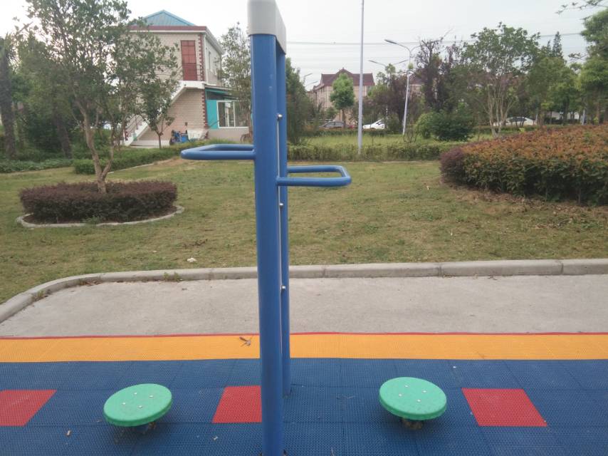 雙立柱扭腰器 雙立柱扭腰器